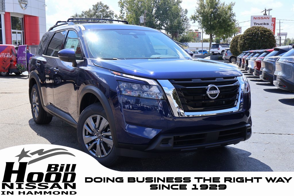 New 2025 Nissan Pathfinder SV