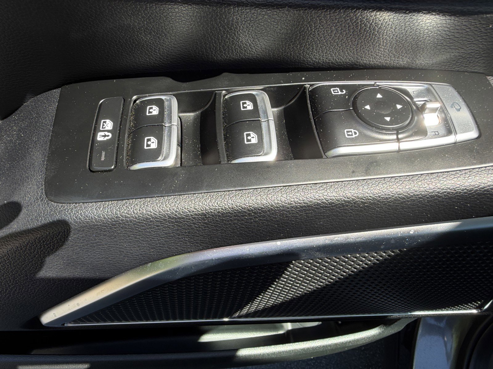 Used 2024 Kia Telluride SX Prestige AWD/4WD image 27