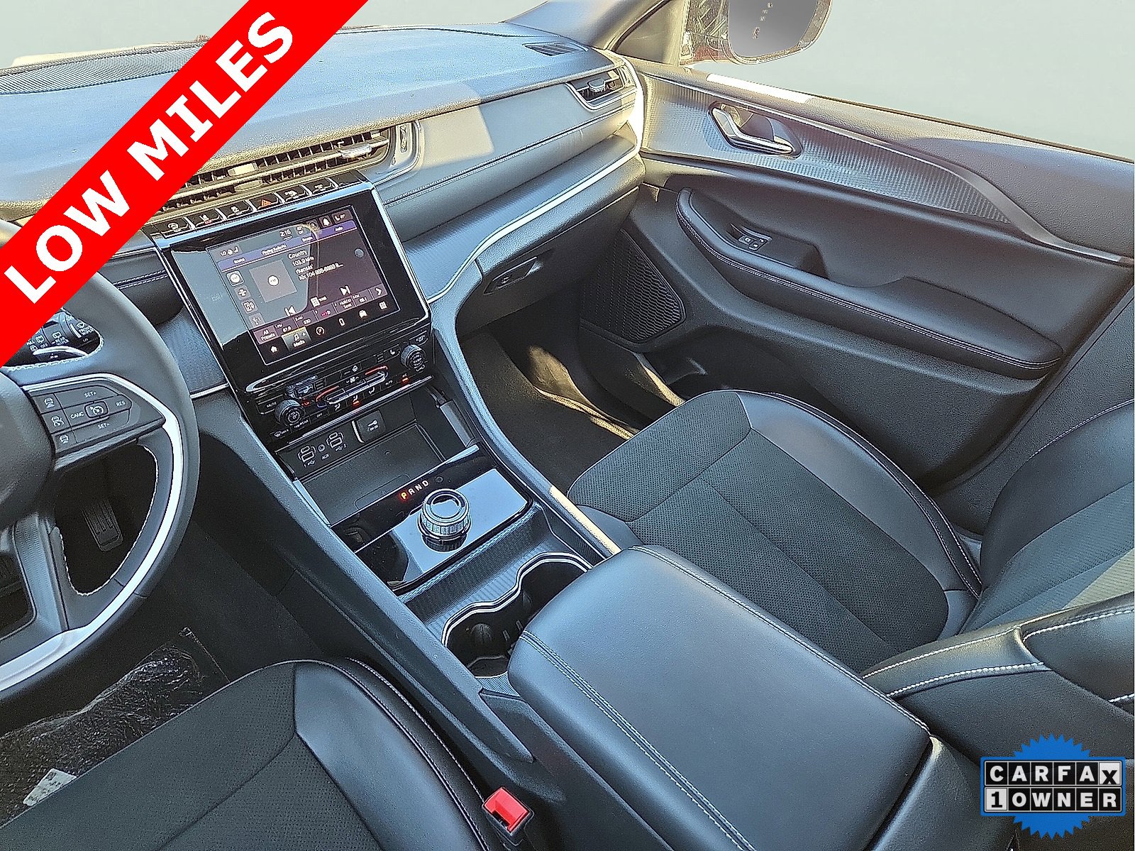 Used 2024 Jeep Grand Cherokee L Altitude image 13