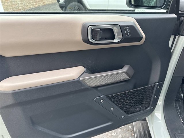 Used 2022 Ford Bronco Wildtrak image 11