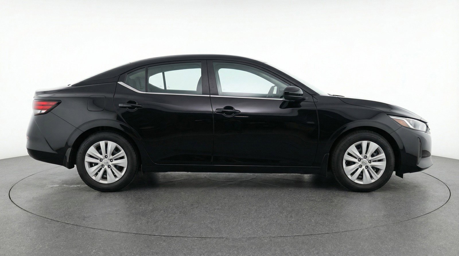 Used 2025 Nissan Sentra S image 11