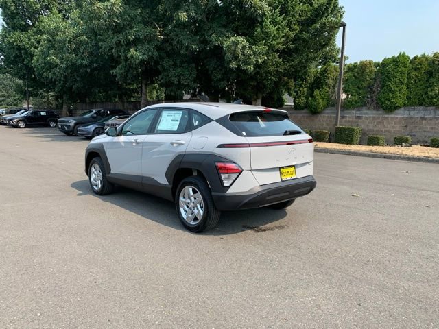 New 2026 Hyundai Kona SE image 3