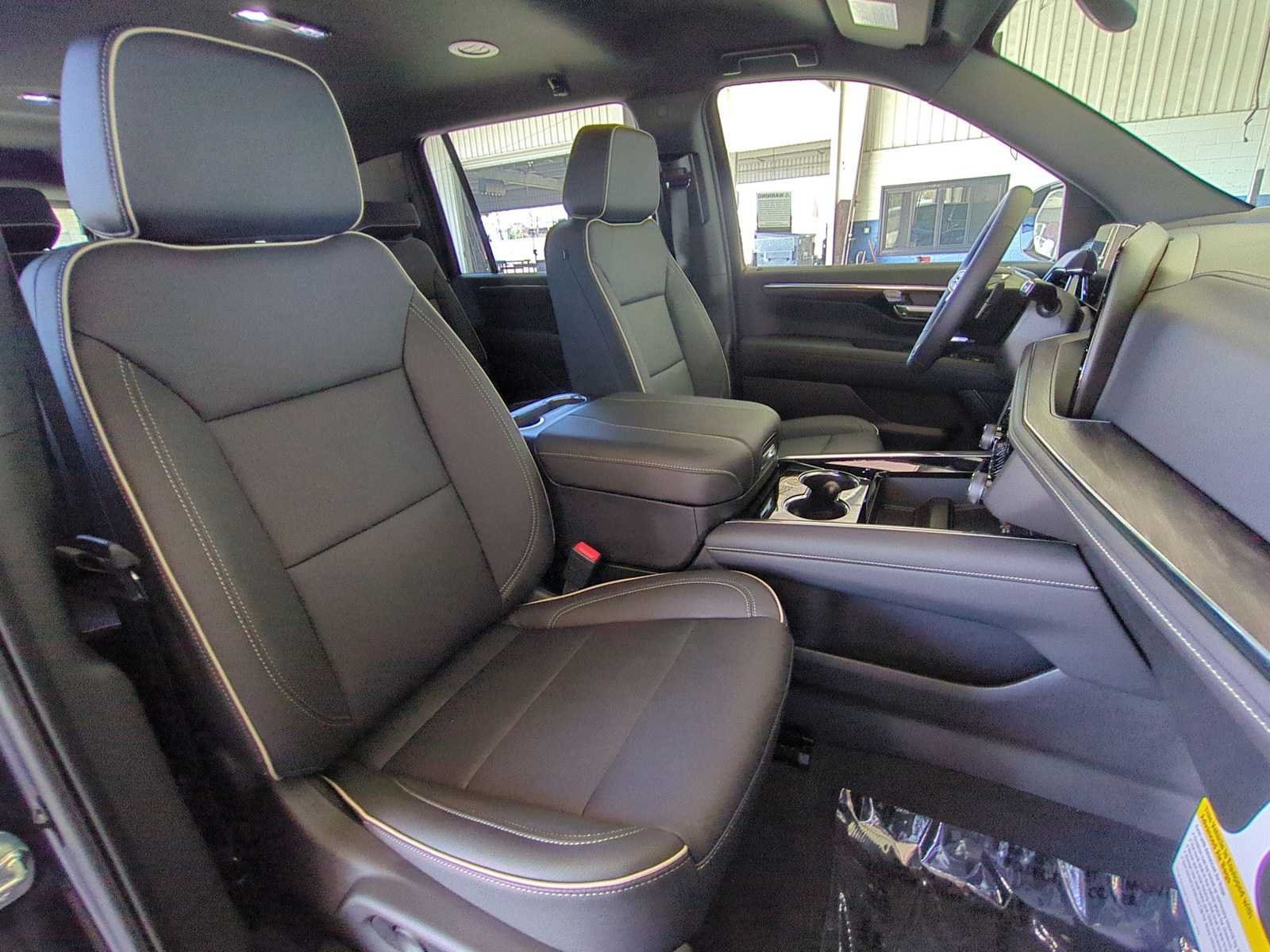 New 2026 Chevrolet Suburban Premier AWD/4WD image 27