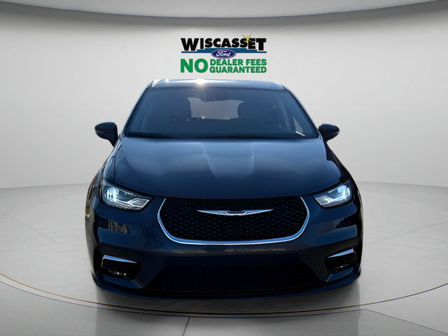 Used 2024 Chrysler Pacifica Touring-L FWD image 10