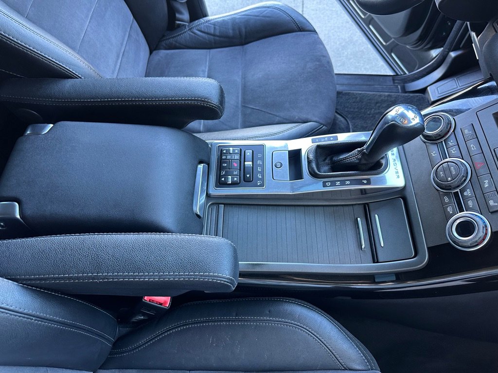 Used 2013 Land Rover Range Rover Sport HSE image 24