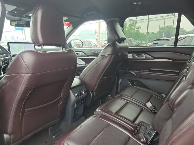 Used 2026 Ford Explorer Platinum AWD/4WD image 28