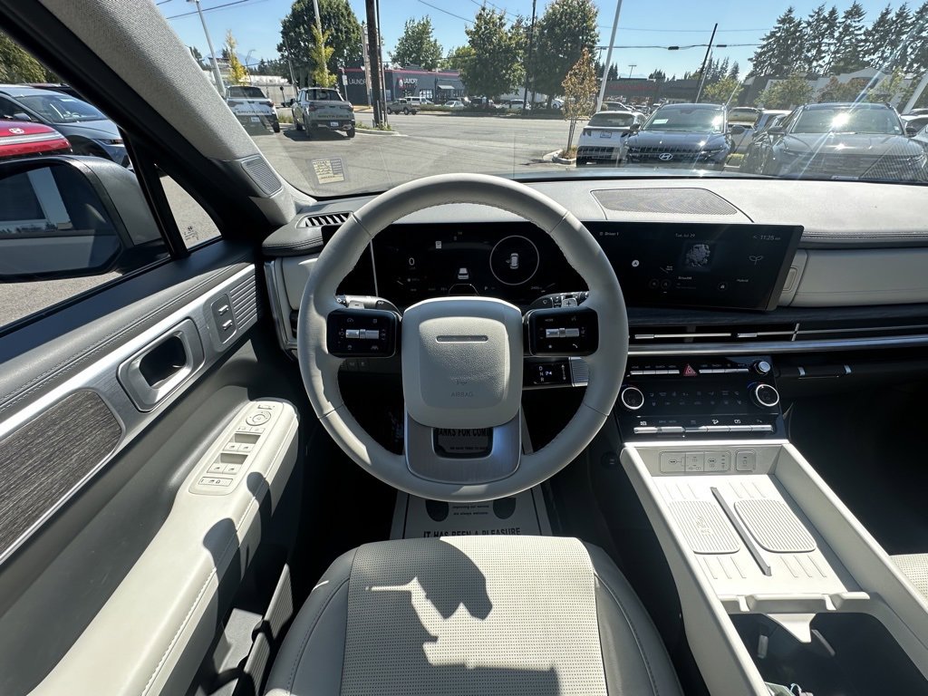 Used 2025 Hyundai Santa Fe Limited image 14