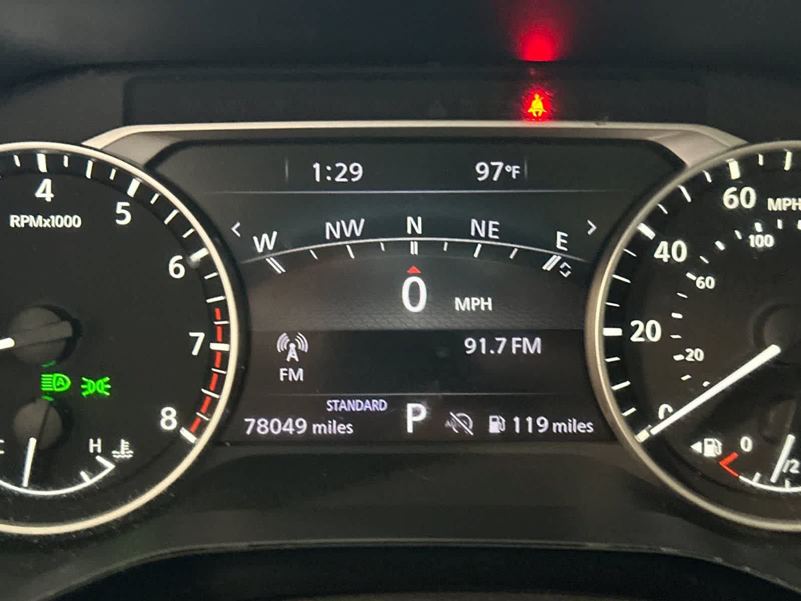 Used 2024 Nissan Pathfinder SL w/ SL Premium Package FWD image 28