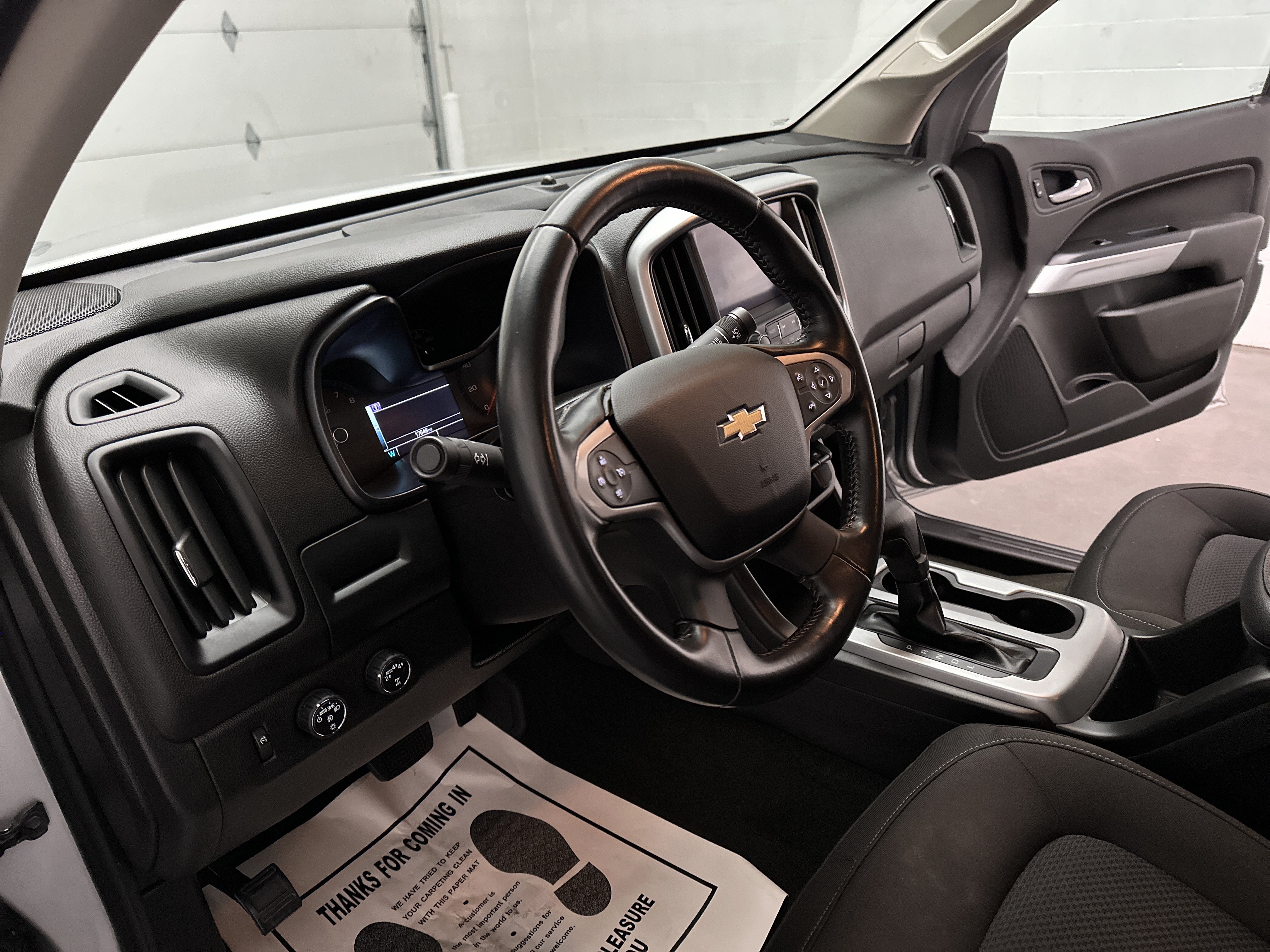 Used 2018 Chevrolet Colorado LT w/ LT Convenience Package AWD/4WD image 18