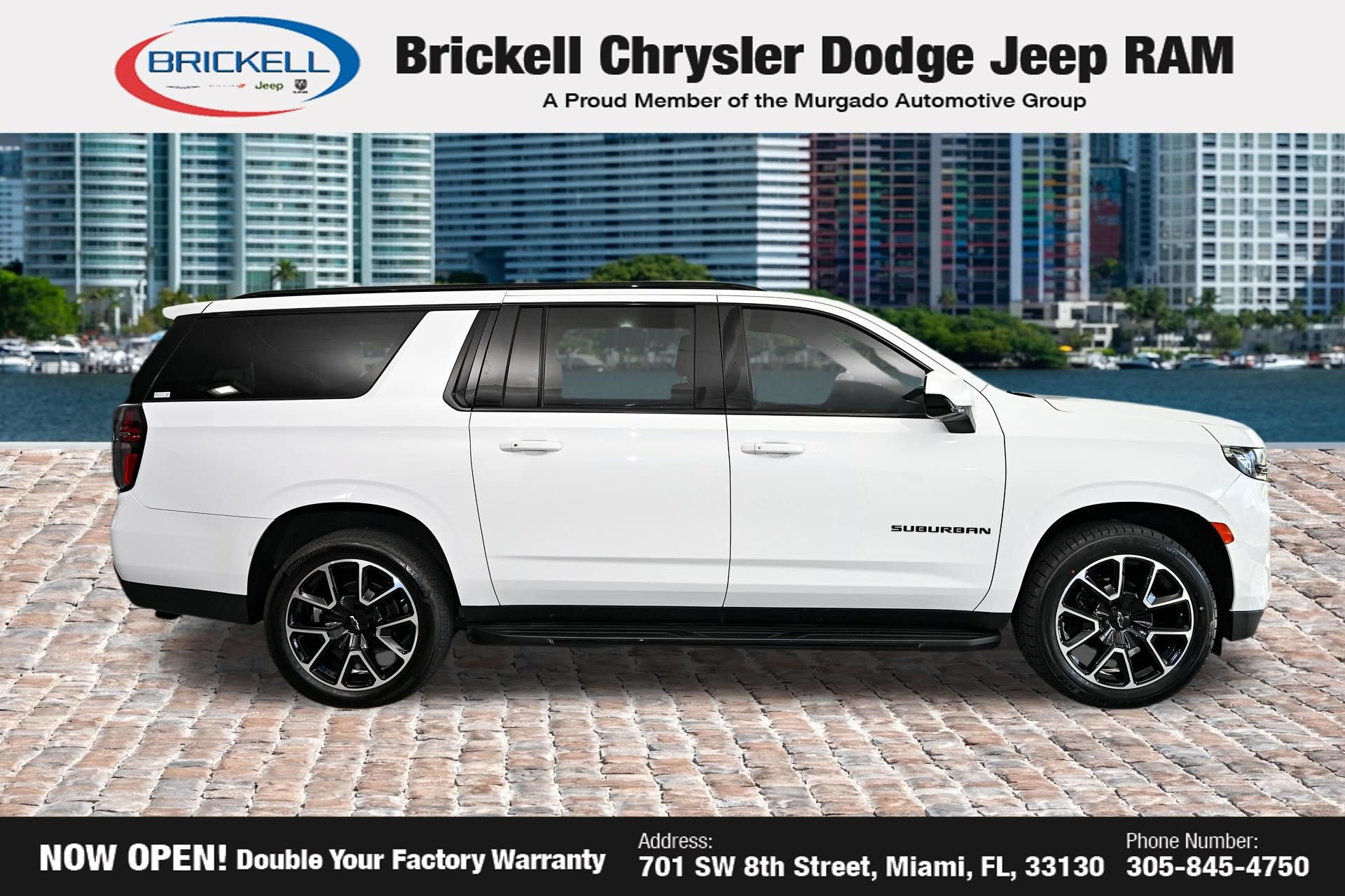 Used 2023 Chevrolet Suburban RST RWD image 9
