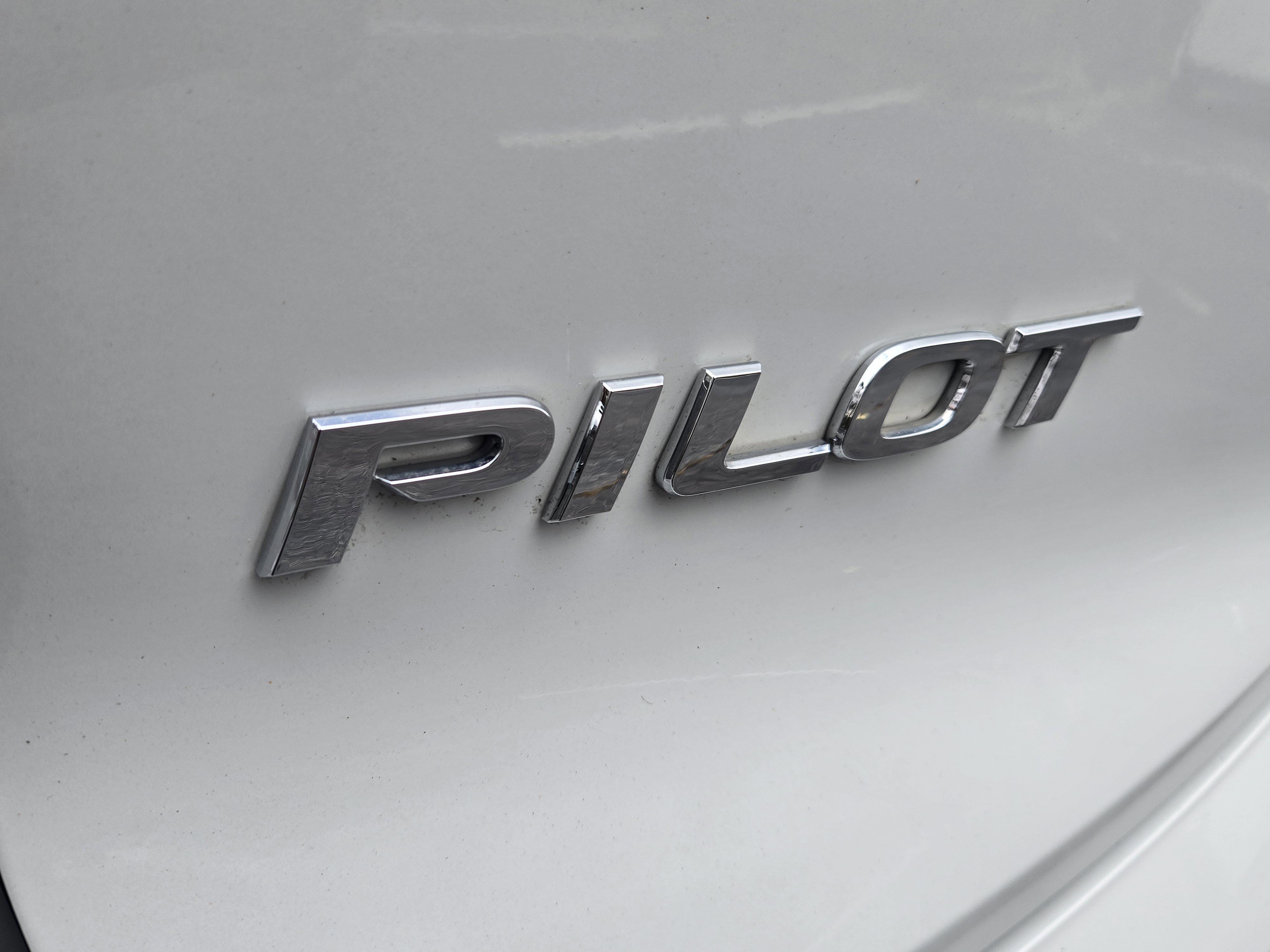 Used 2020 Honda Pilot Elite image 32