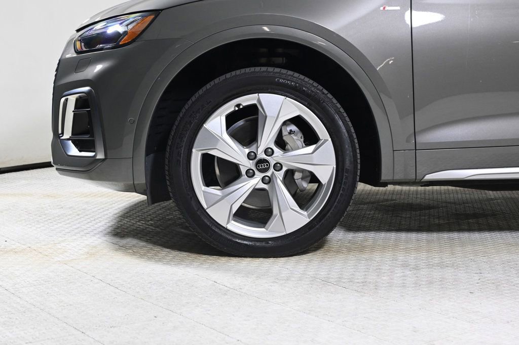 Used 2023 Audi Q5 2.0T Prestige w/ Prestige Package image 23