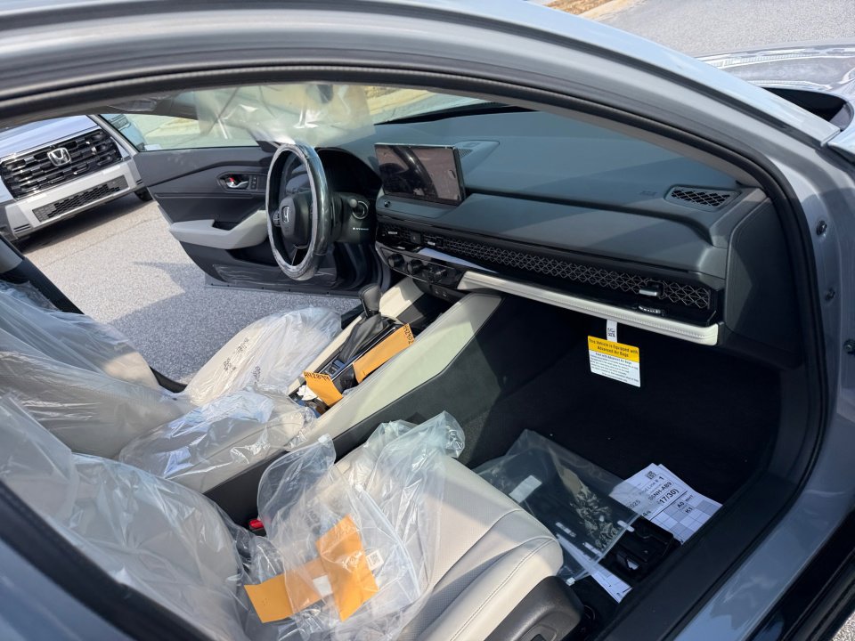 New 2025 Honda Accord EX-L image 28