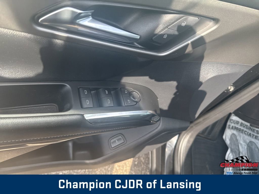 Used 2024 Chevrolet Traverse LT image 24