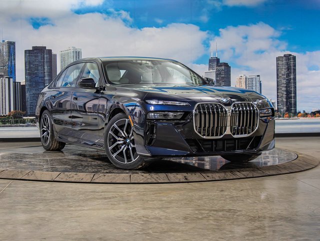 Used 2026 BMW 740i xDrive w/ Premium Package AWD/4WD image 1