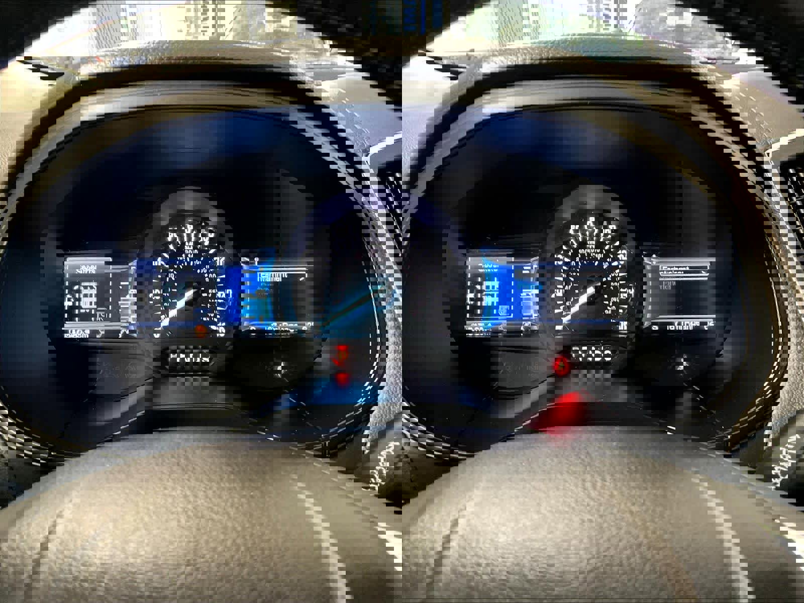 Used 2023 Ford Edge SEL image 24