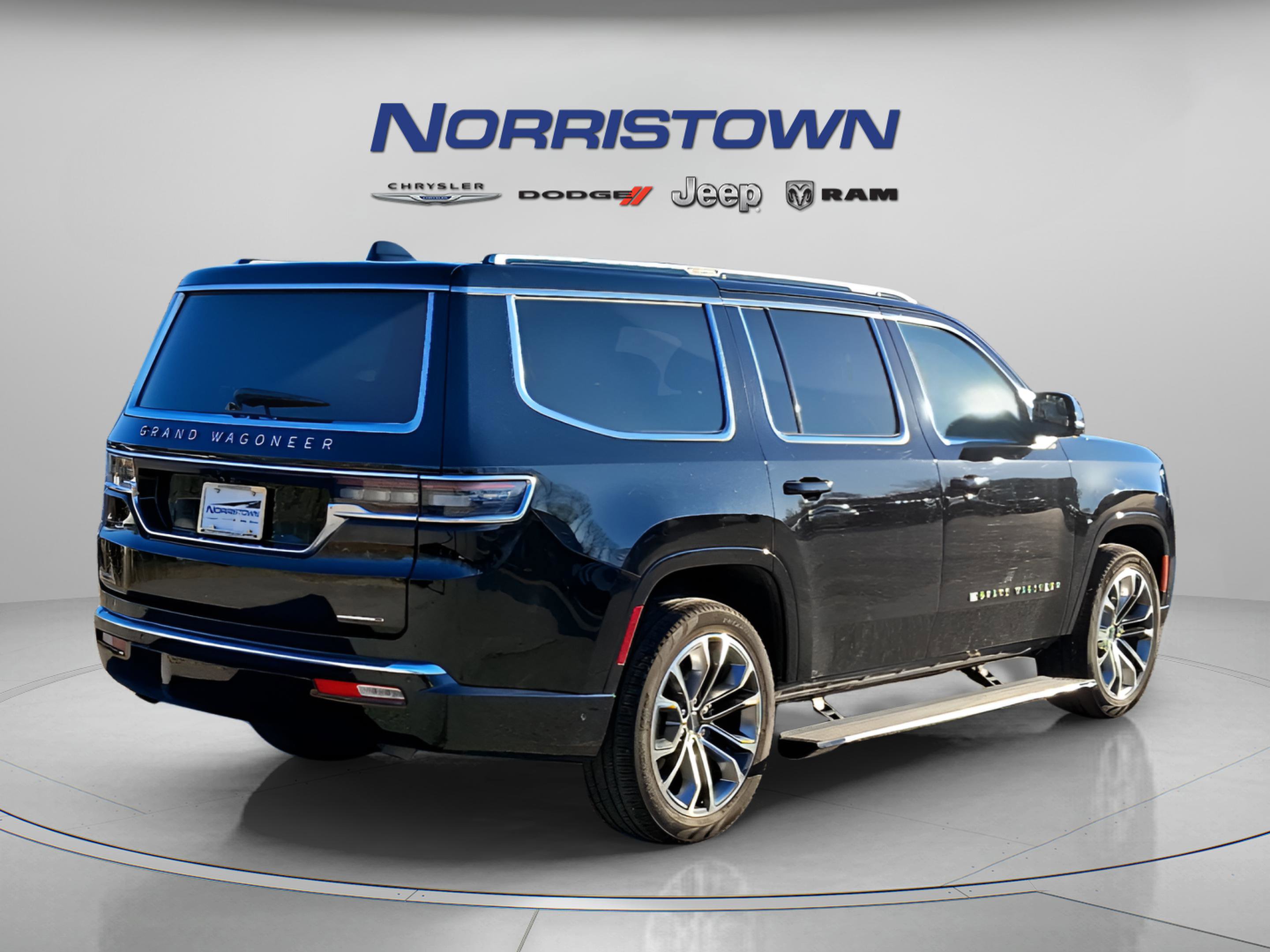 Certified 2024 Jeep Grand Wagoneer Series III w/ Rear Seat Video Group 1 image 6