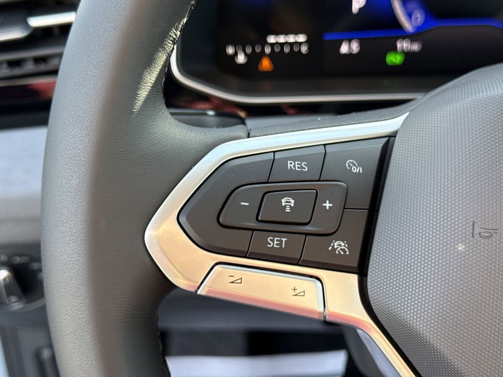 New 2026 Volkswagen Jetta SE image 25