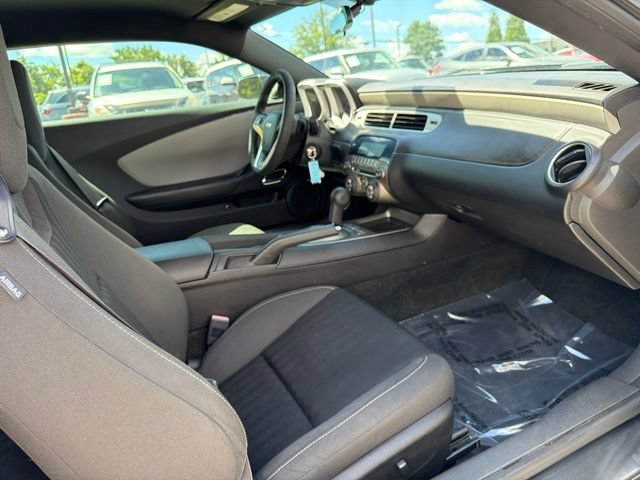 Used 2014 Chevrolet Camaro LS RWD image 18