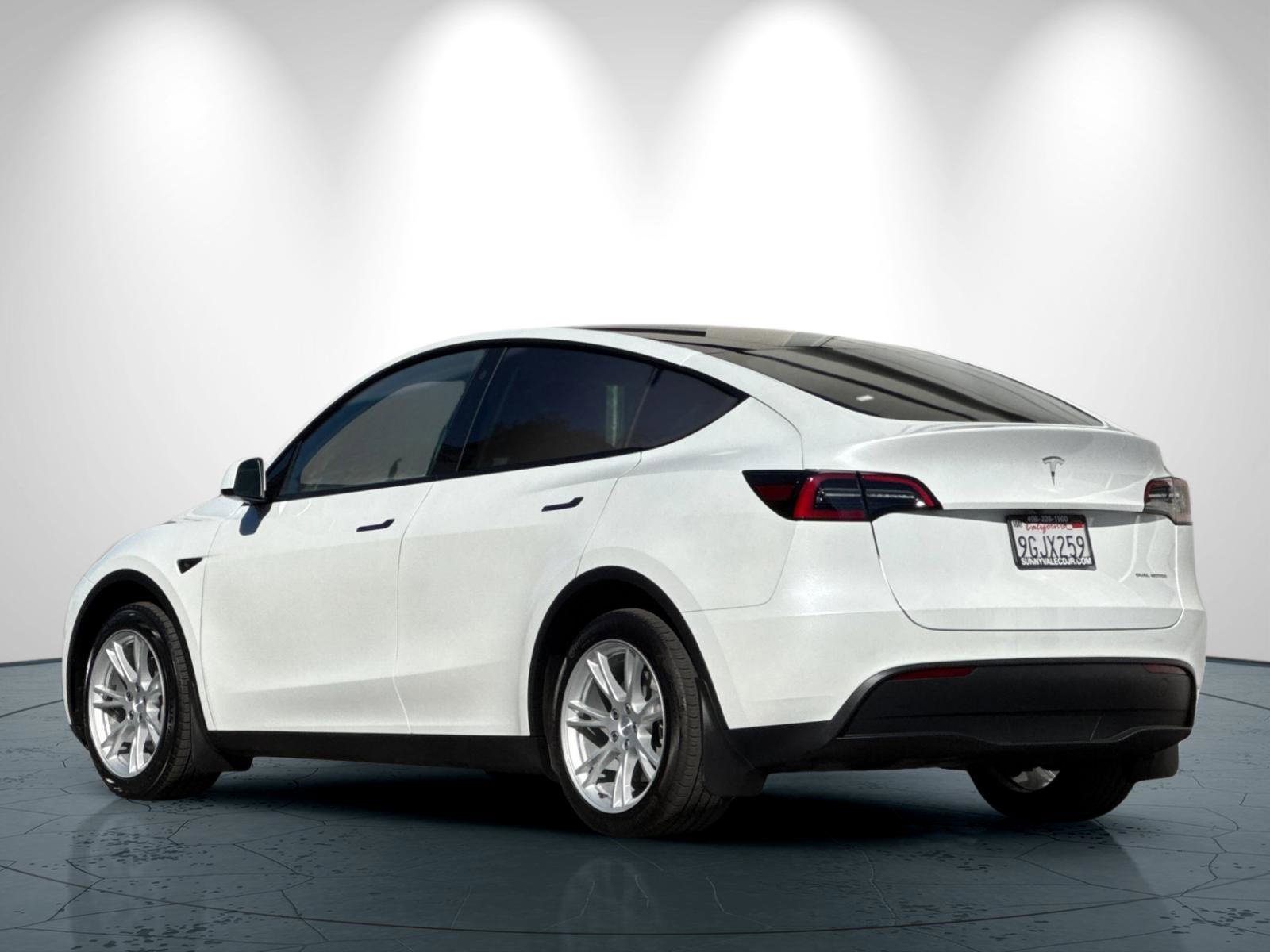 Used 2023 Tesla Model Y Long Range image 6