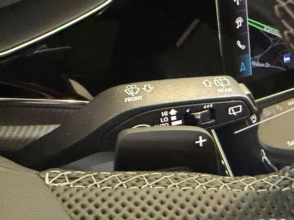 New 2026 Audi SQ7 Prestige AWD/4WD image 26