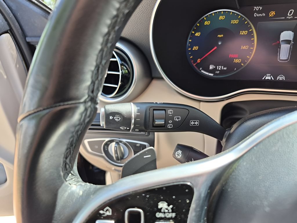 Used 2022 Mercedes-Benz GLC 300 4MATIC w/ Driver Assistance Package image 39