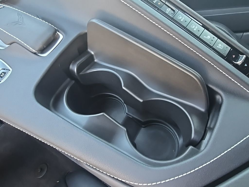 Used 2023 Chevrolet Corvette Stingray Preferred Cpe w/ Z51 Performance Package image 24