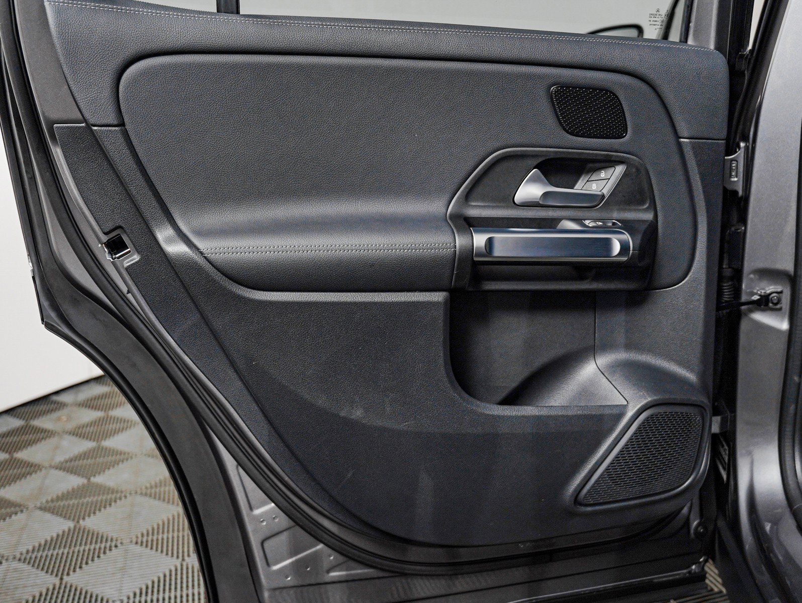 Certified 2025 Mercedes-Benz EQB 250+ image 9