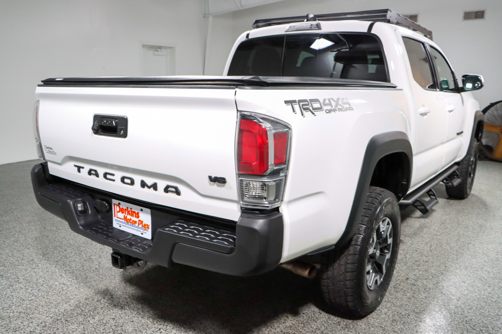 Used 2023 Toyota Tacoma TRD Off-Road image 7