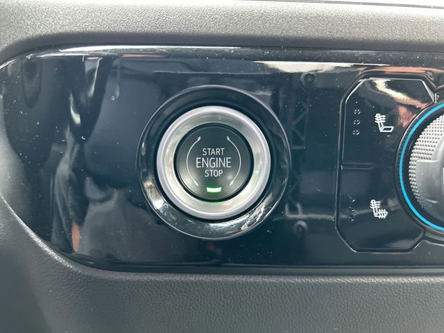 Used 2023 Chevrolet Silverado 1500 LT image 17