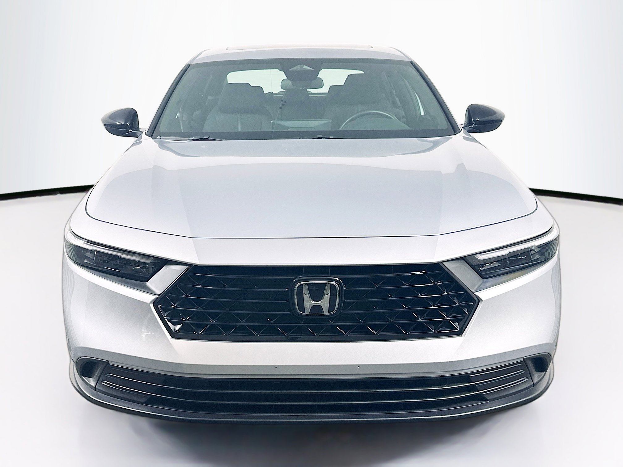 Used 2025 Honda Accord Sport image 2