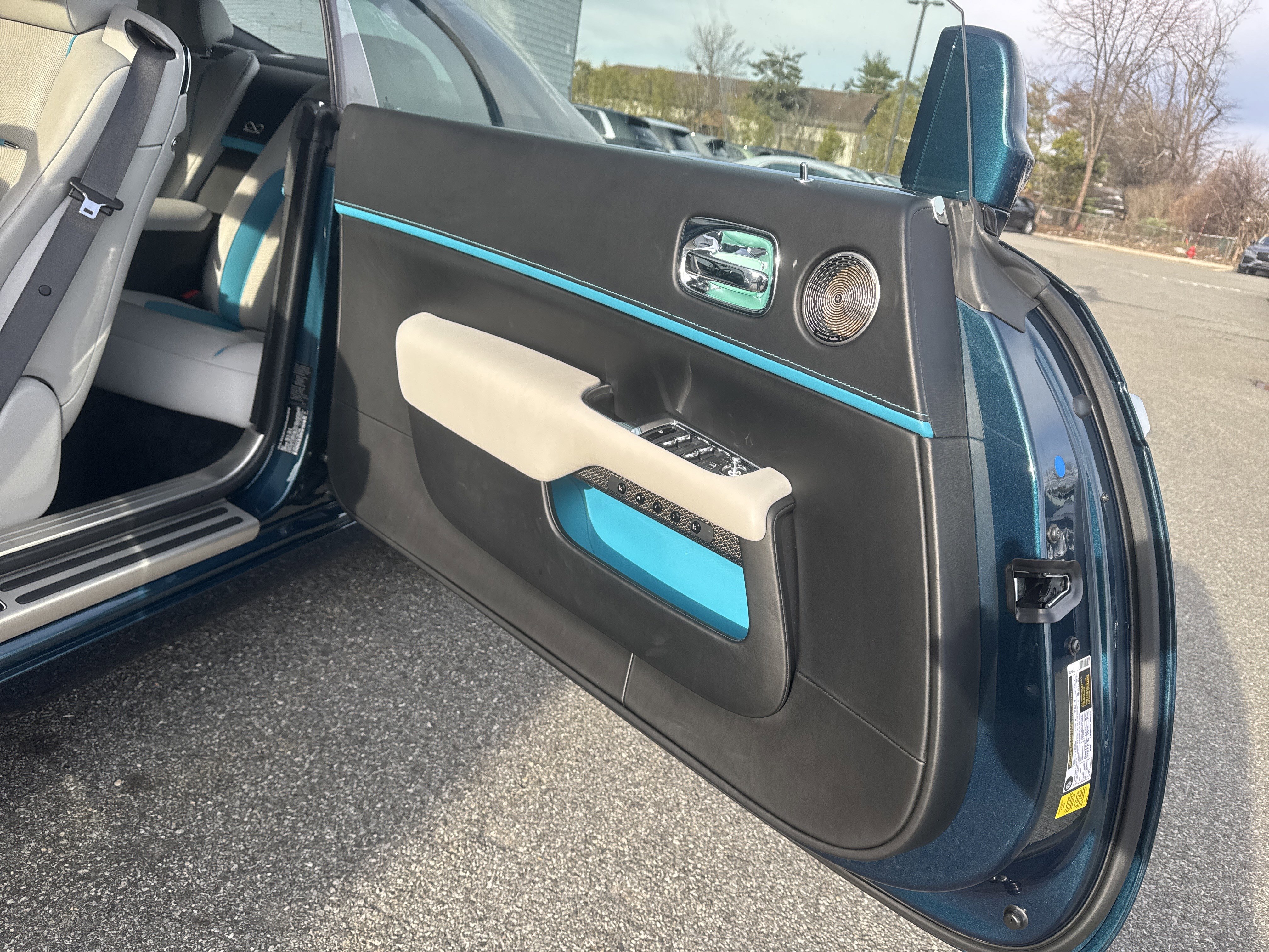 Used 2020 Rolls-Royce Wraith image 12