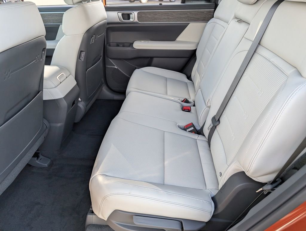 New 2025 Hyundai Santa Fe Limited image 14