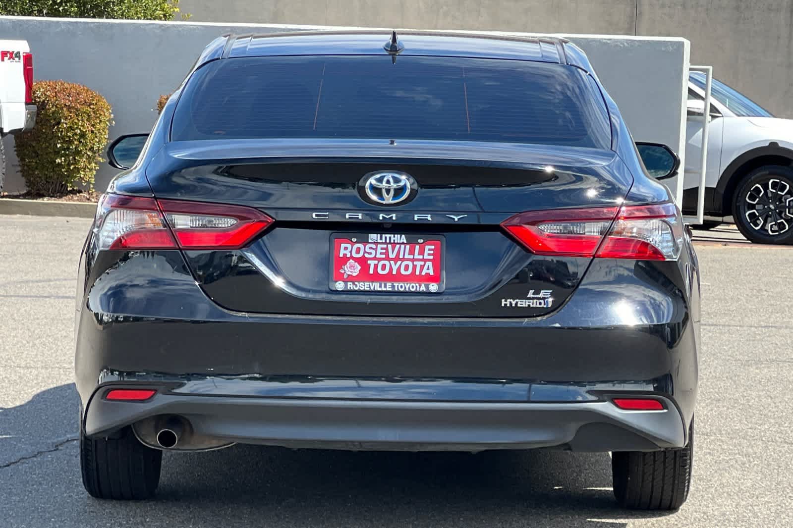 Used 2022 Toyota Camry LE FWD image 8