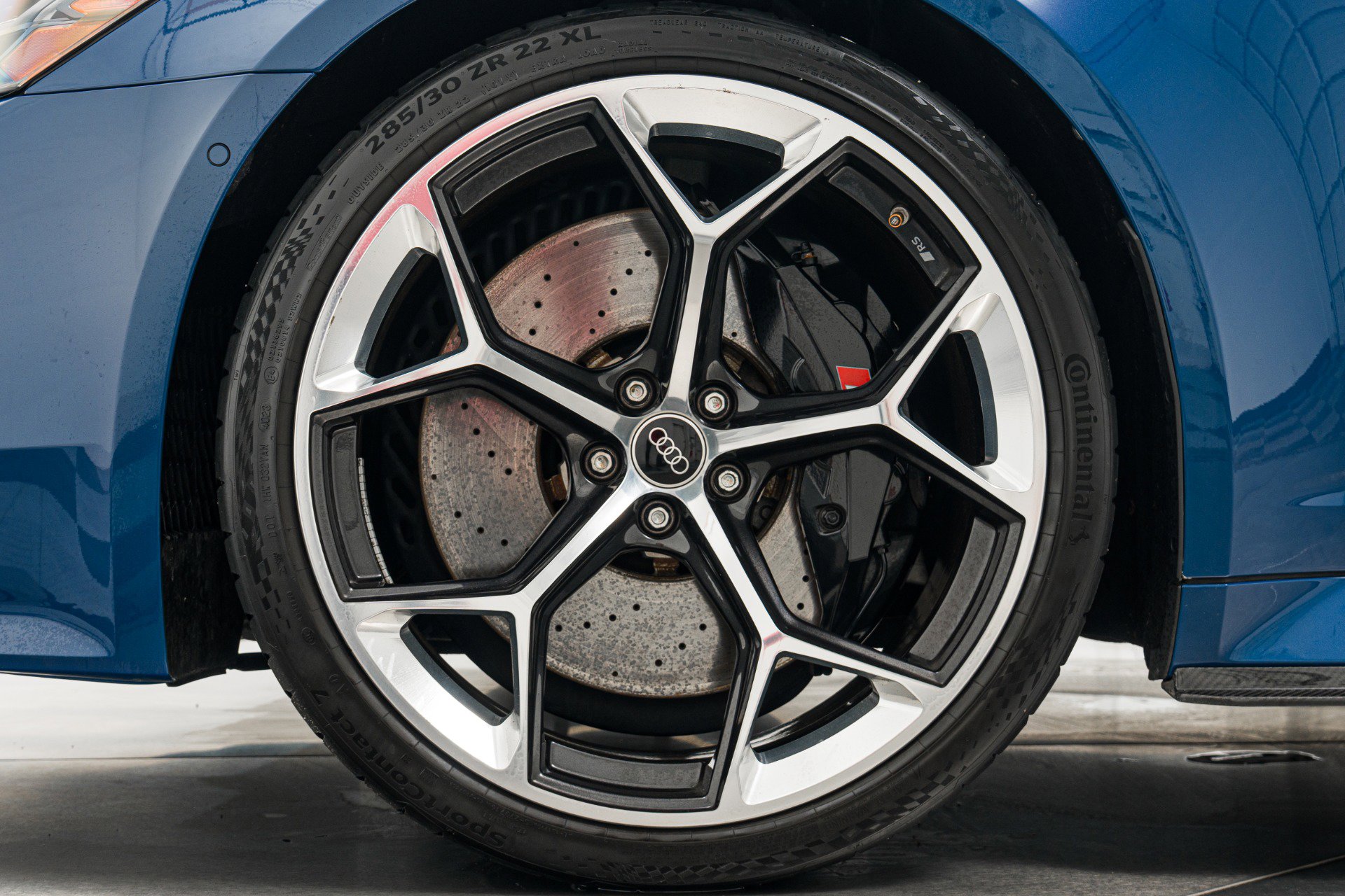 Used 2024 Audi RS 6 performance w/ Black Optic Package image 10