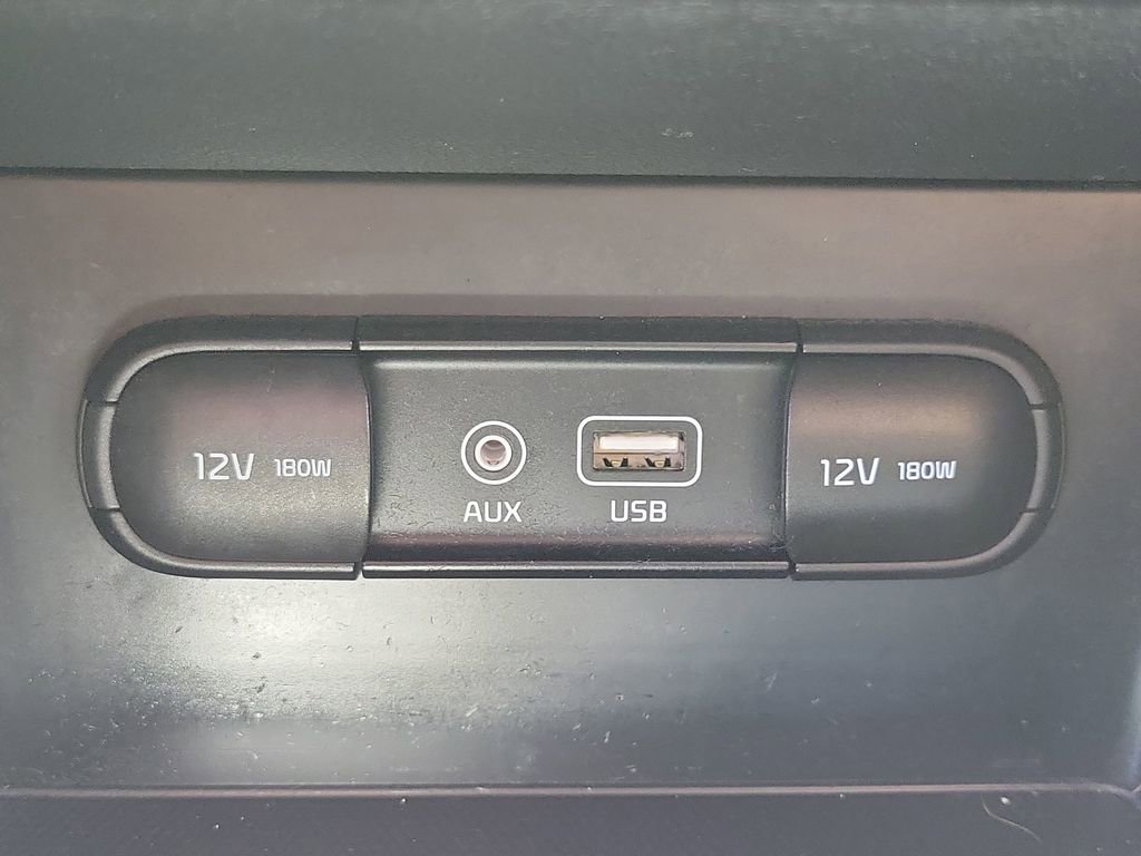 Used 2018 Kia Niro LX FWD image 29