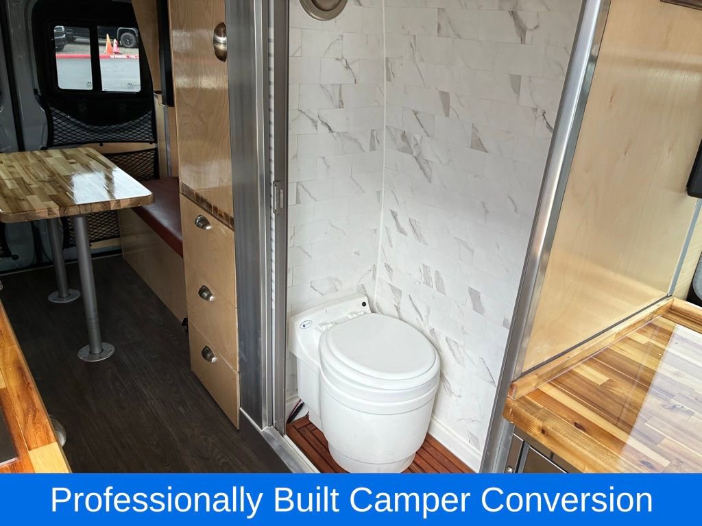 Used 2021 Mercedes-Benz Sprinter 2500 image 14