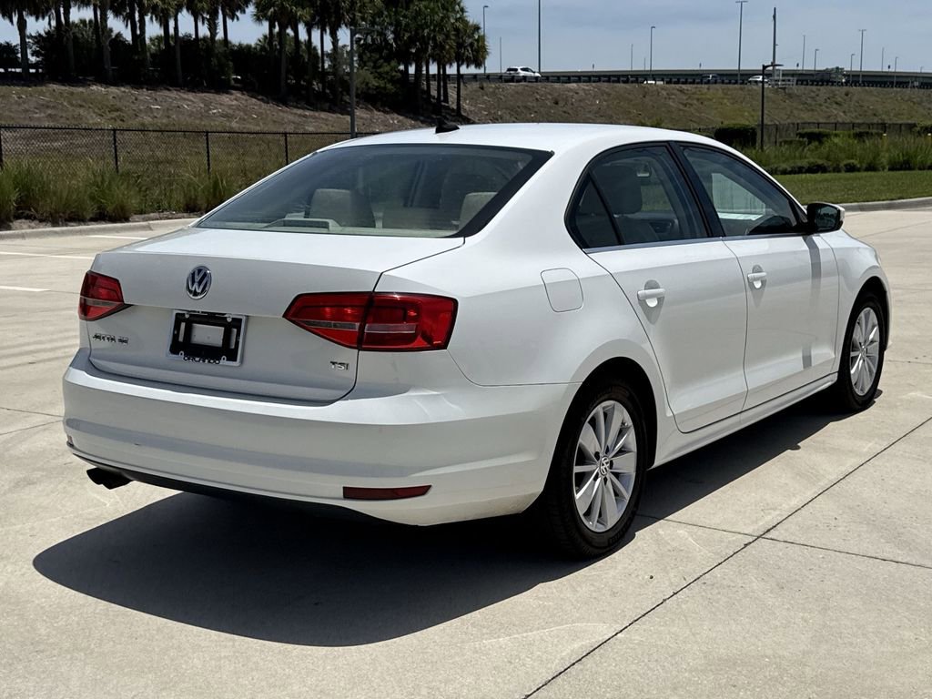 Used 2015 Volkswagen Jetta SE FWD image 11