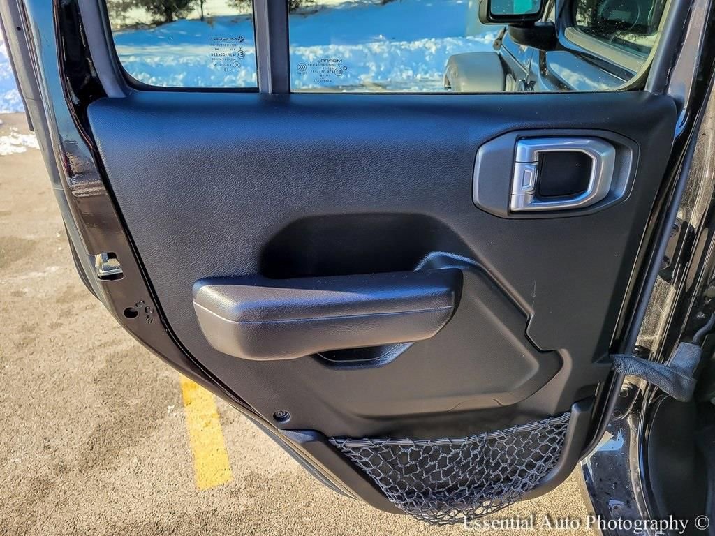 Used 2018 Jeep Wrangler Unlimited Sport S image 24