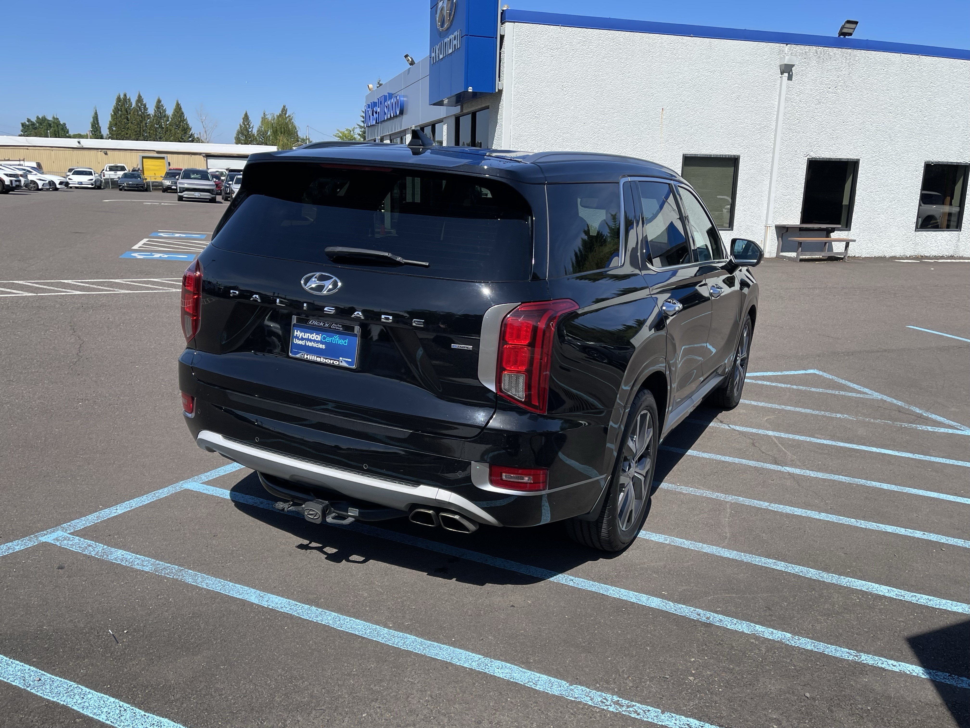Certified 2022 Hyundai Palisade Limited w/ Winter Package AWD/4WD image 5
