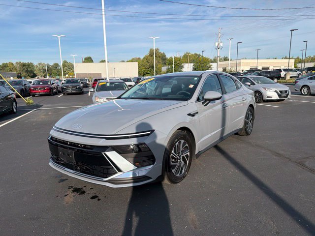 Used 2026 Hyundai Sonata Blue FWD image 16