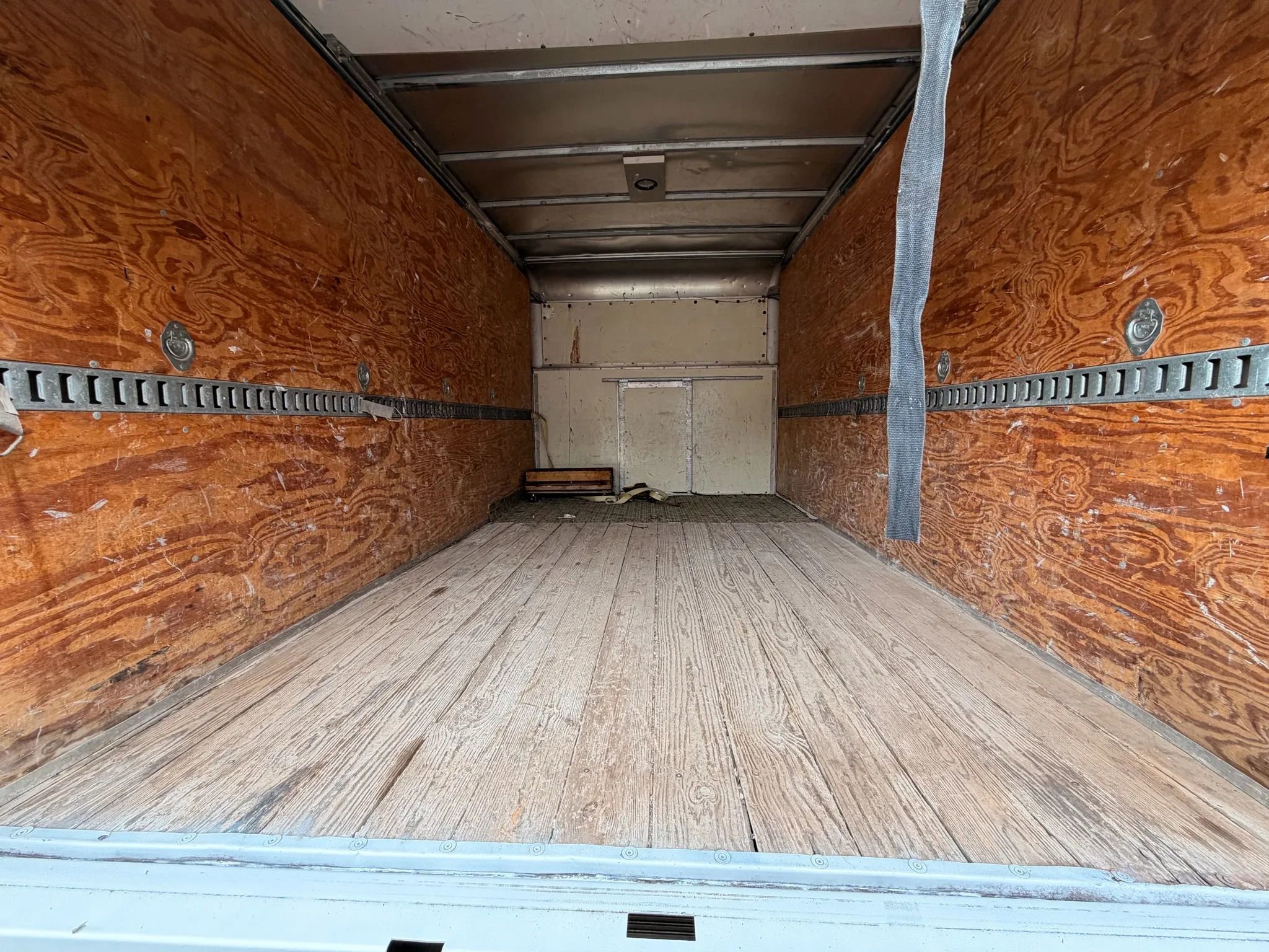 Used 2003 Ford E-350 and Econoline 350 Super Duty image 10