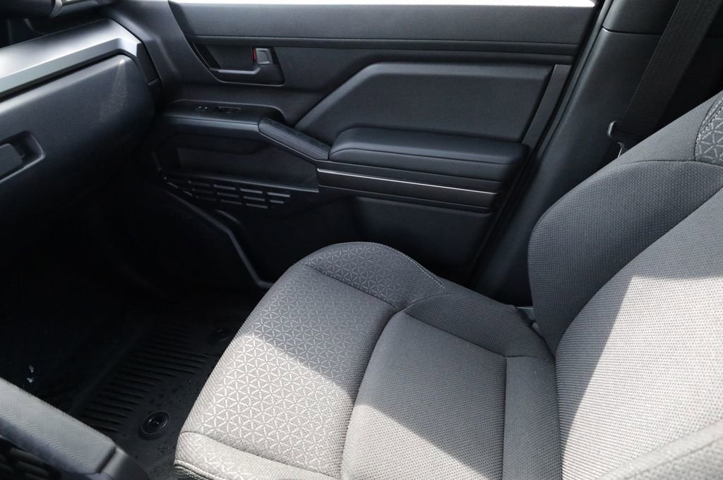 Used 2025 Toyota 4Runner SR5 image 13