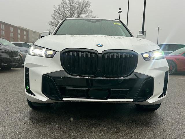 New 2026 BMW X5 xDrive40i w/ M Sport Package image 2