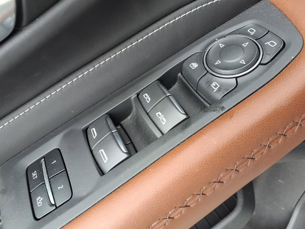 Used 2023 GMC Yukon XL Denali Ultimate image 17