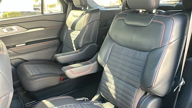 New 2025 Ford Explorer ST-Line w/ Premium Package image 19
