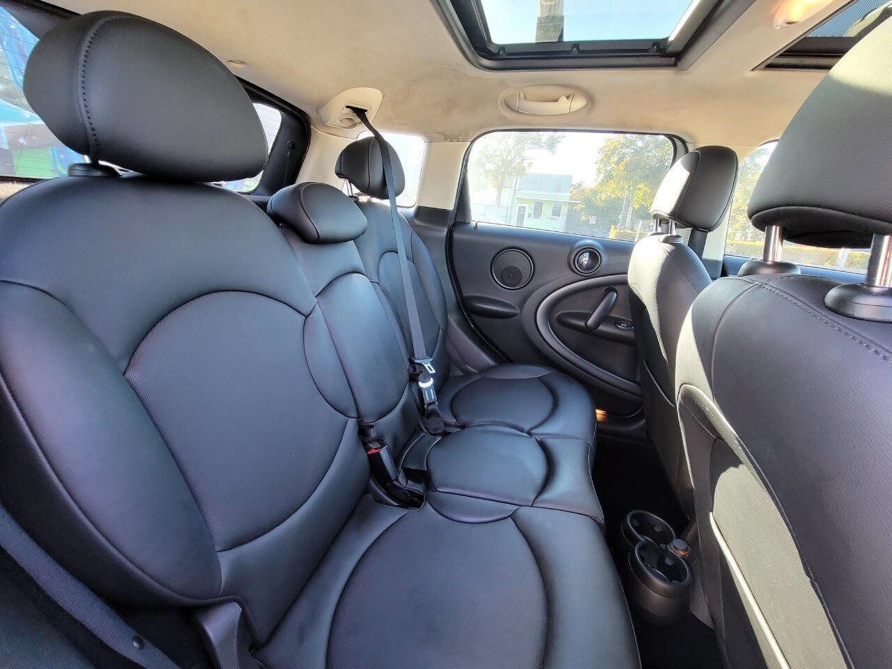 Used 2016 MINI Cooper Clubman image 11