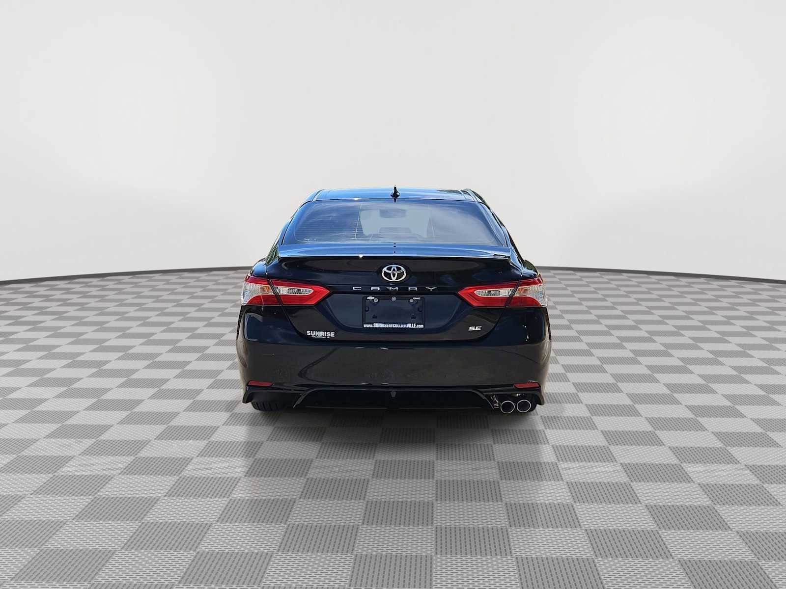 Used 2020 Toyota Camry SE FWD image 7