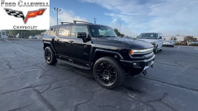 Used 2025 GMC Hummer EV 3X w/ LPO, Cargo Utility Package AWD/4WD image 2