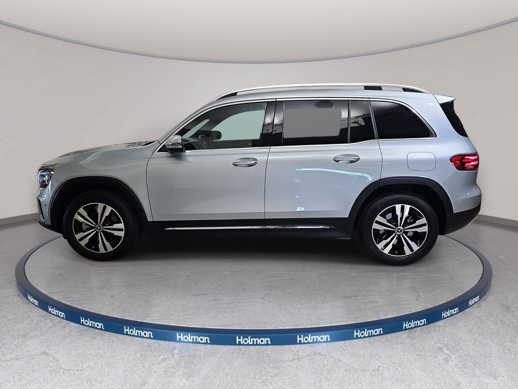 Used 2026 Mercedes-Benz GLB 250 4MATIC image 9